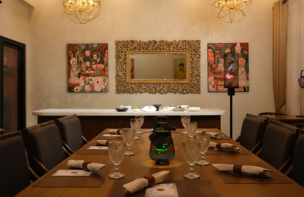Intimate Setting